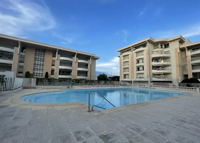 Hb Aan Zee * Fréjus