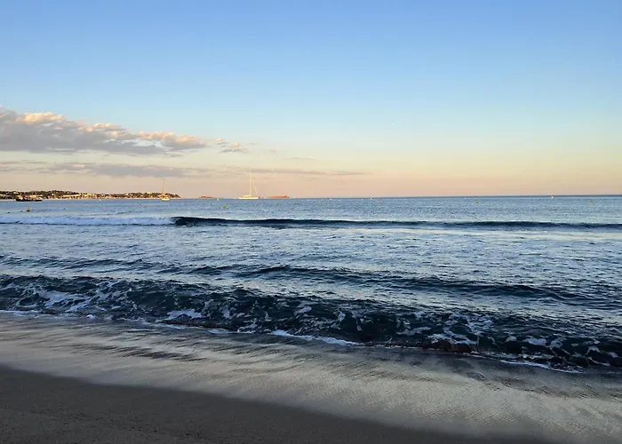 Hb Aan Zee Fréjus